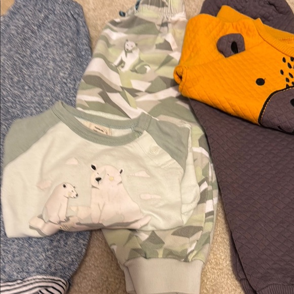 Assorted Baby Clothing Set - Picture 3 of 7